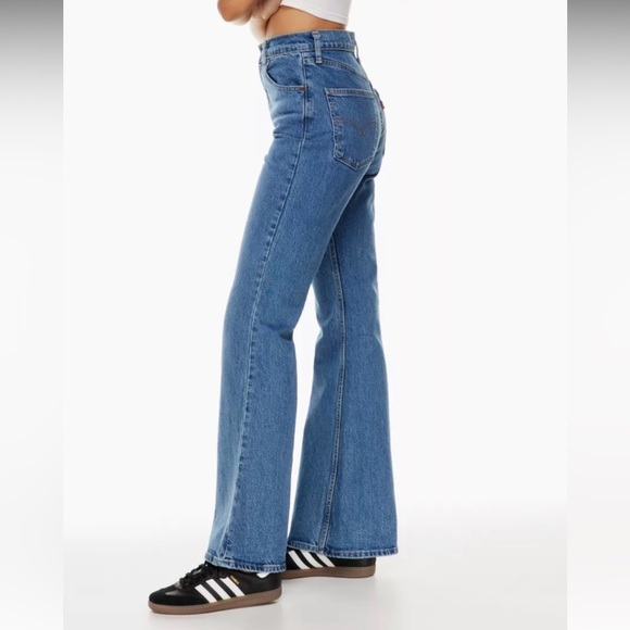 Levi’s 70’s high flare jean in Sonoma Walks (purchased at Aritzia) - Picture 2 of 3